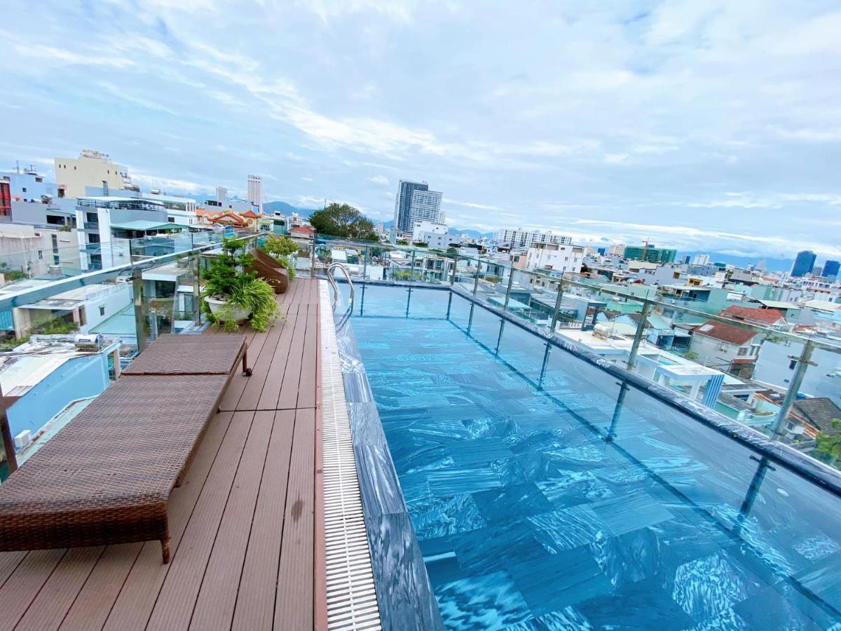 Lyn'S Hotel & Apartment Da Nang Buitenkant foto